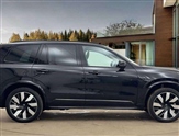 Volvo XC90 Image 2